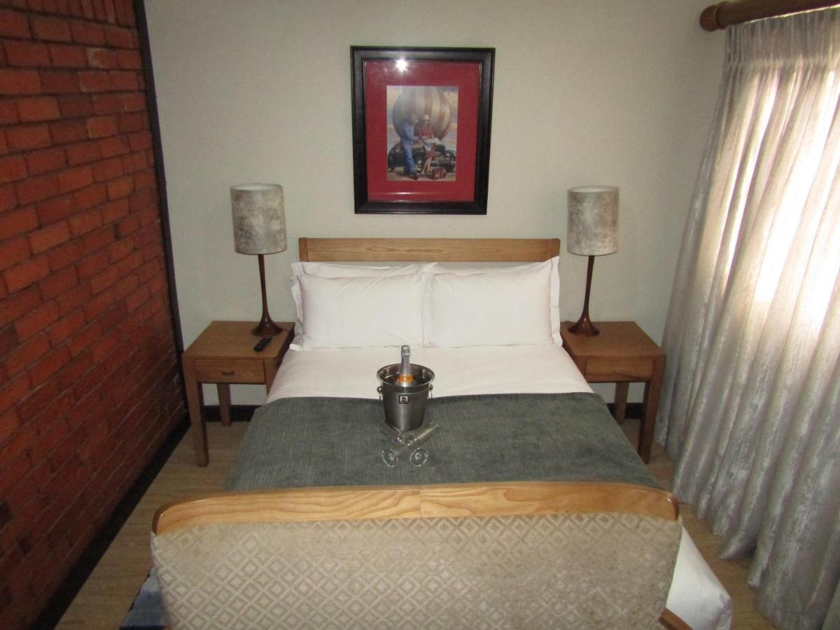 The Clan Lodge Mohlanapeng Exterior photo